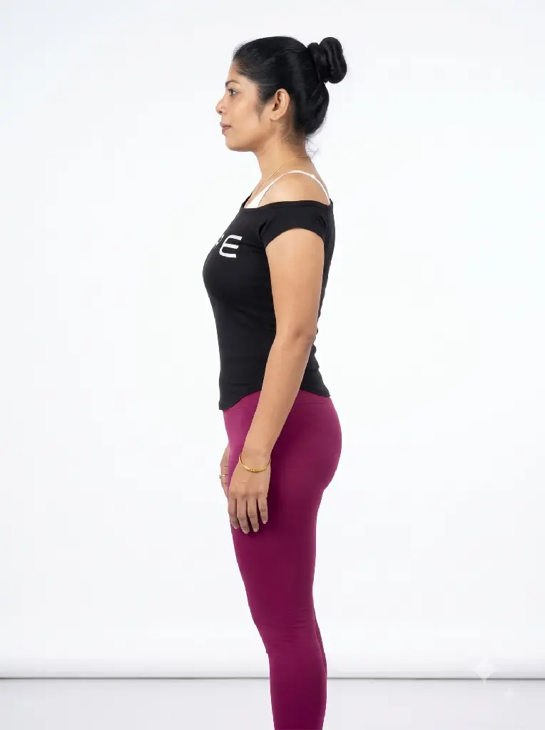 Female_model_in_studio_photoshoot_2K_20260924173426.webp