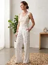 Woman_wearing_pants_posing_indoors_2K_20260925144020.webp