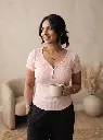 Woman_posing_in_studio_top_2K_20260925174227.webp
