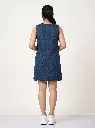 Woman_wearing_dress_in_studio_2K_20260923003547.webp