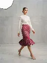 Girl_walking_in_studio_2K_20260923125821.webp